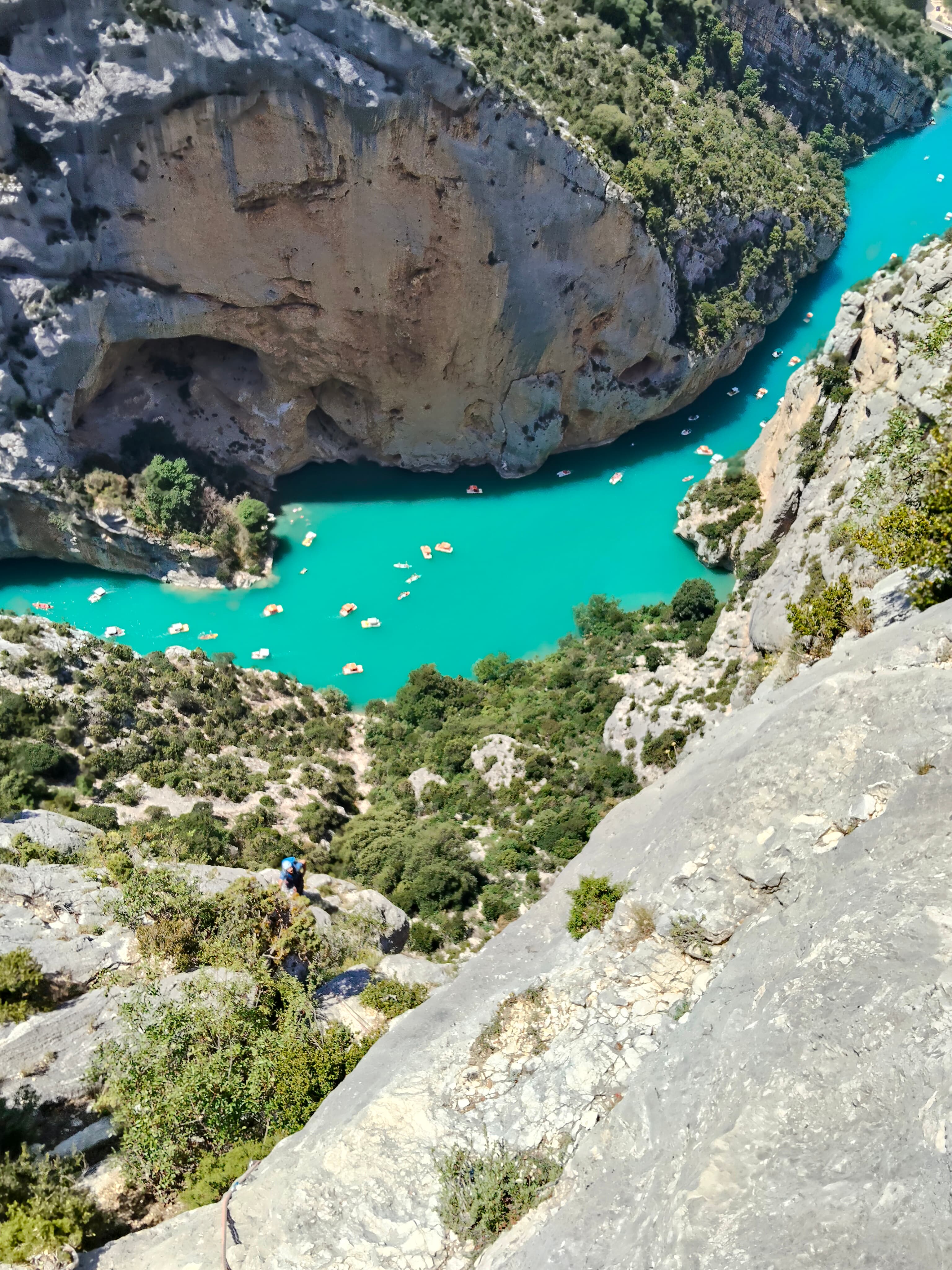 Grande voie dans les gorges du Verdon · Escalade à La palud sur Verdon
